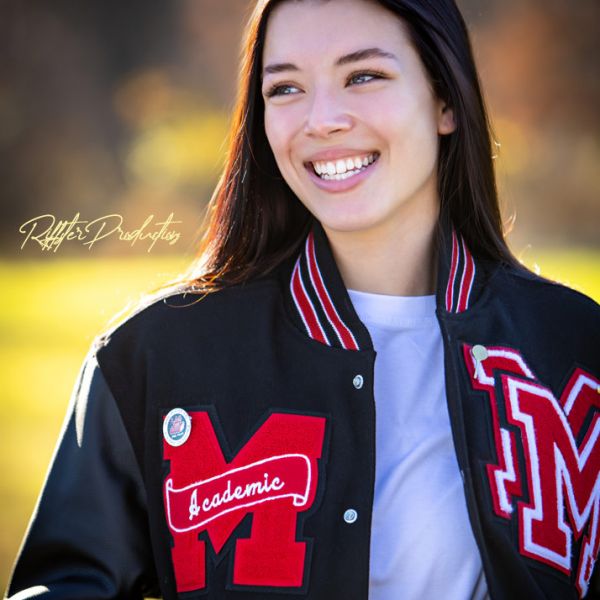 senior-allie-6web21A345A0-649B-3577-E10B-74AC38C2B76F.jpg